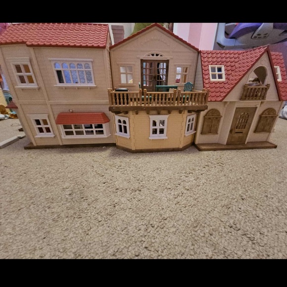 Calico Critters house (Multiple sets) - Picture 1 of 11